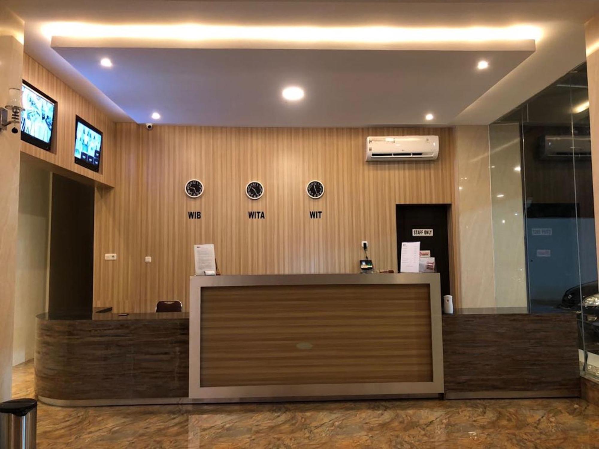 Kirei Hotel Bantaeng Exterior foto